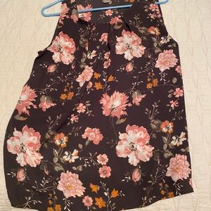 Floral sleeveless Loft outlet top